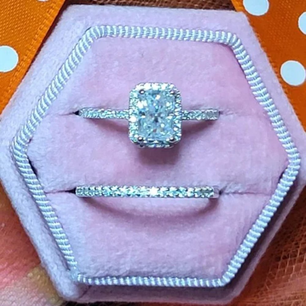 Kay Jewelers Silver and White Diamond Ring Set